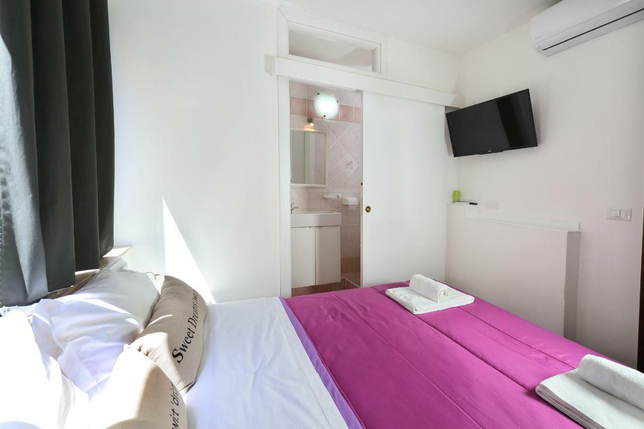 タオルミーナ Casa Fresta Bed & Breakfast エクステリア 写真
